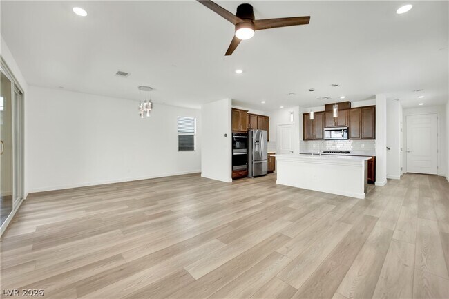 Building Photo - 1515 Pacific Baza St