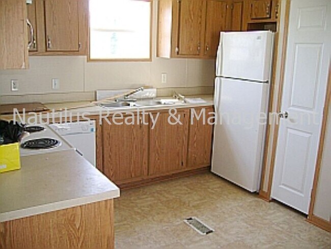 Building Photo - 1103 Marion Joyner Dr