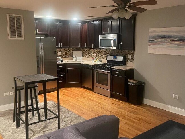 Foto del edificio - 3313 S Calumet Ave