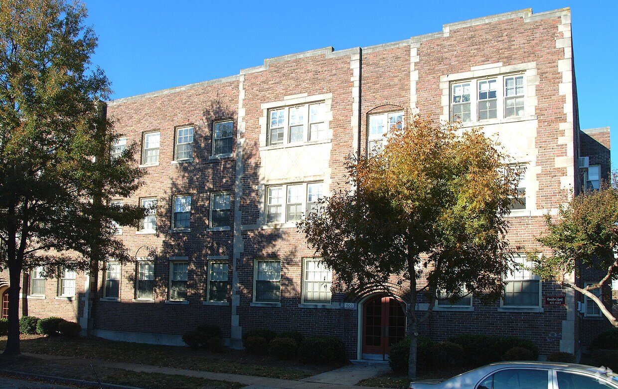 Primary Photo - 900 Spotswood Ave