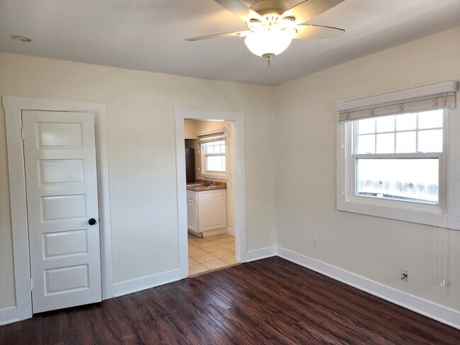 Foto del edificio - Coronado: Charming 1bd/1ba Village Cottage