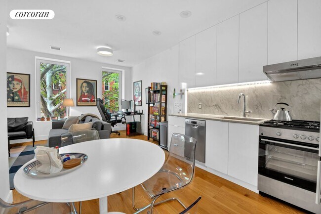 Foto del edificio - 268 7th St