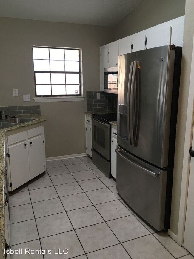 Building Photo - 3 br, 2 bath House - 1710 Joy Drive