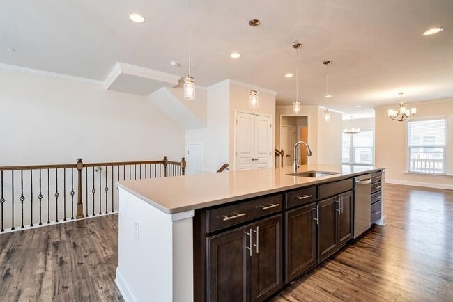 Building Photo - 204 Braeden Wy