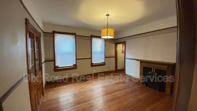 Foto del edificio - 808 Campbell Ave