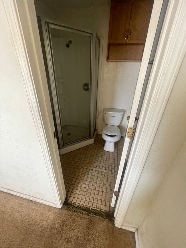Building Photo - Se 4bed 2bath home