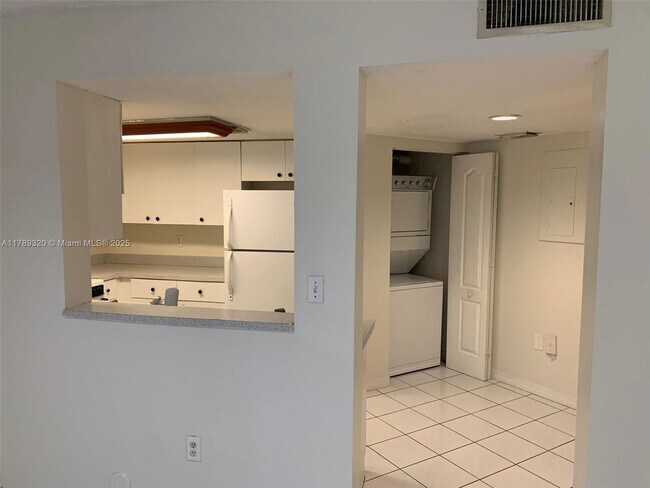 Foto del edificio - 9631 SW 138th Ave
