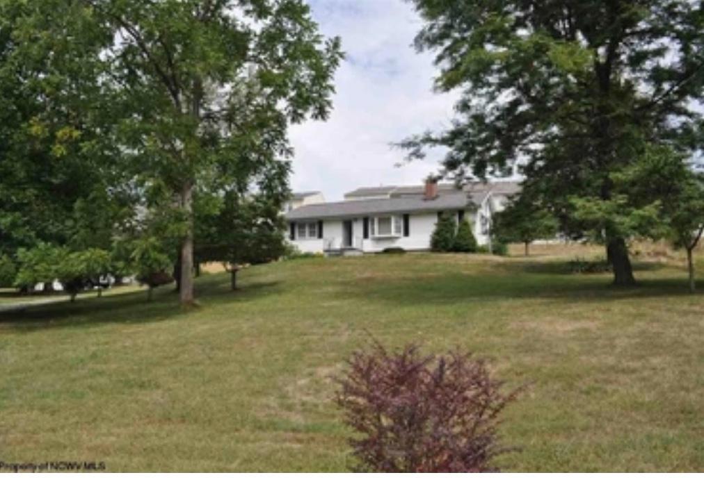 95 Pleasant Hill Rd, WV 26508 House Rental in