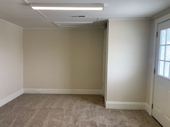 Foto del edificio - Adorable 1 Bedroom Near Downtown Greensboro