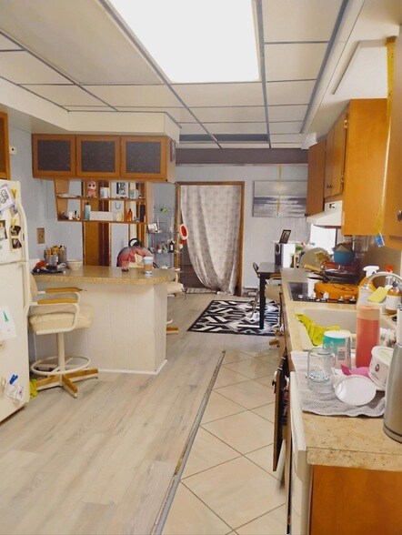 Foto del edificio - 7220 Paige Ave