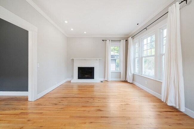 Foto del edificio - 1241 NE 74th Ave