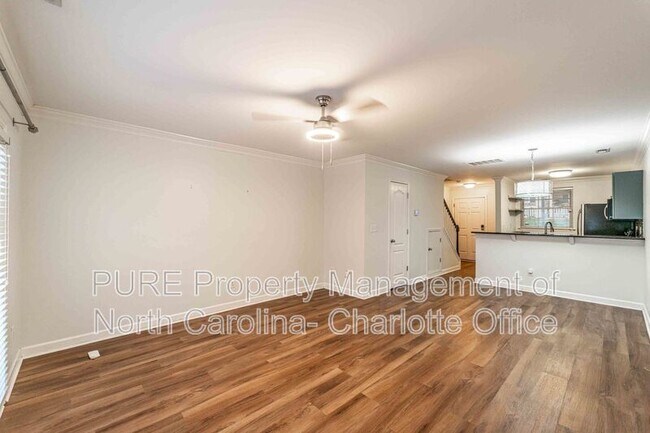 Foto del edificio - 1230 Green Oaks Ln