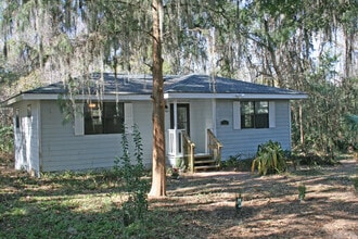 Building Photo - 115 Mamalou Ln