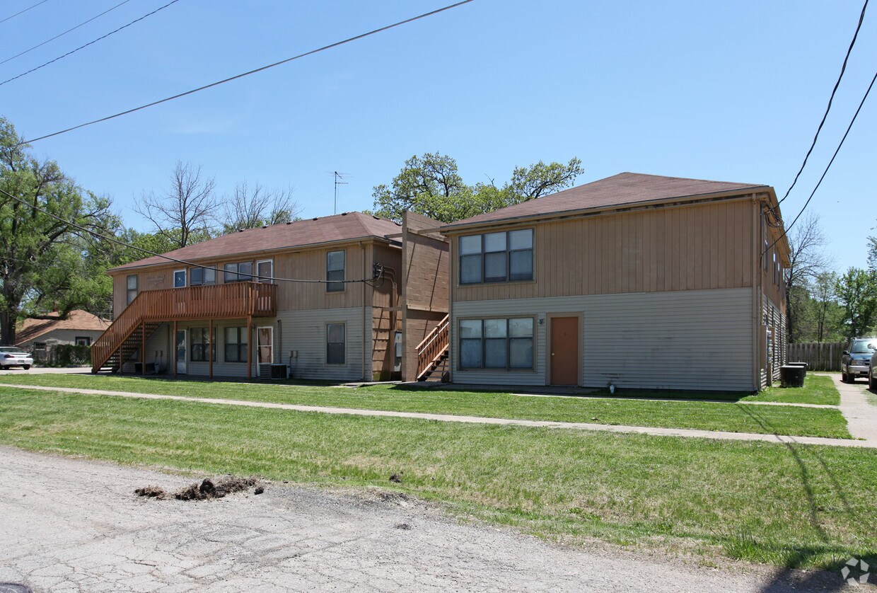Foto principal - 111 NW Hardt Ave