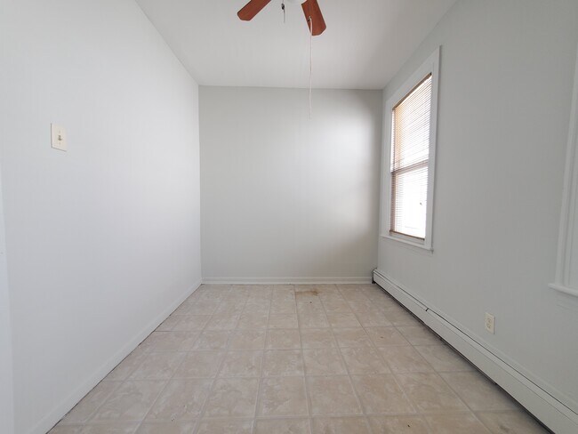 Building Photo - 477 Avenue A