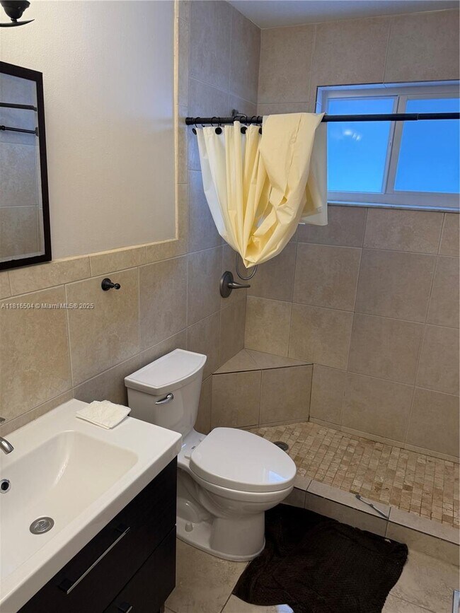 Foto del edificio - 3144 SW 23rd St
