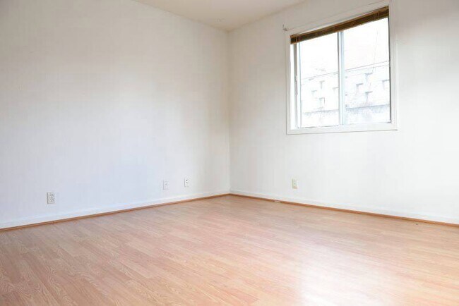Foto del edificio - 3828 Jones St