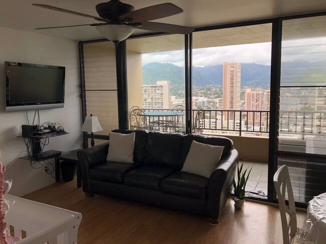 Foto del edificio - Furnished w/ ALL Utilities included!! Upgraded appliances & huge lanai