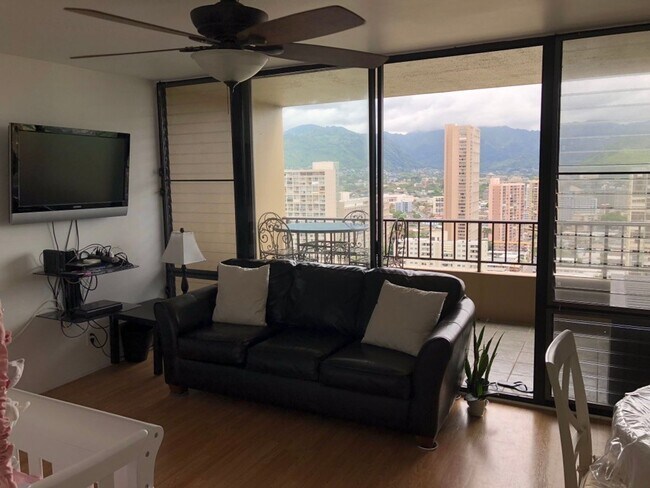 Building Photo - Furnished w/ ALL Utilities included!! Upgraded appliances & huge lanai