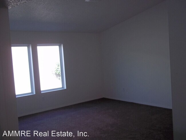 Building Photo - 3 br, 2 bath House - 8508 Mesa Camino Ave ...