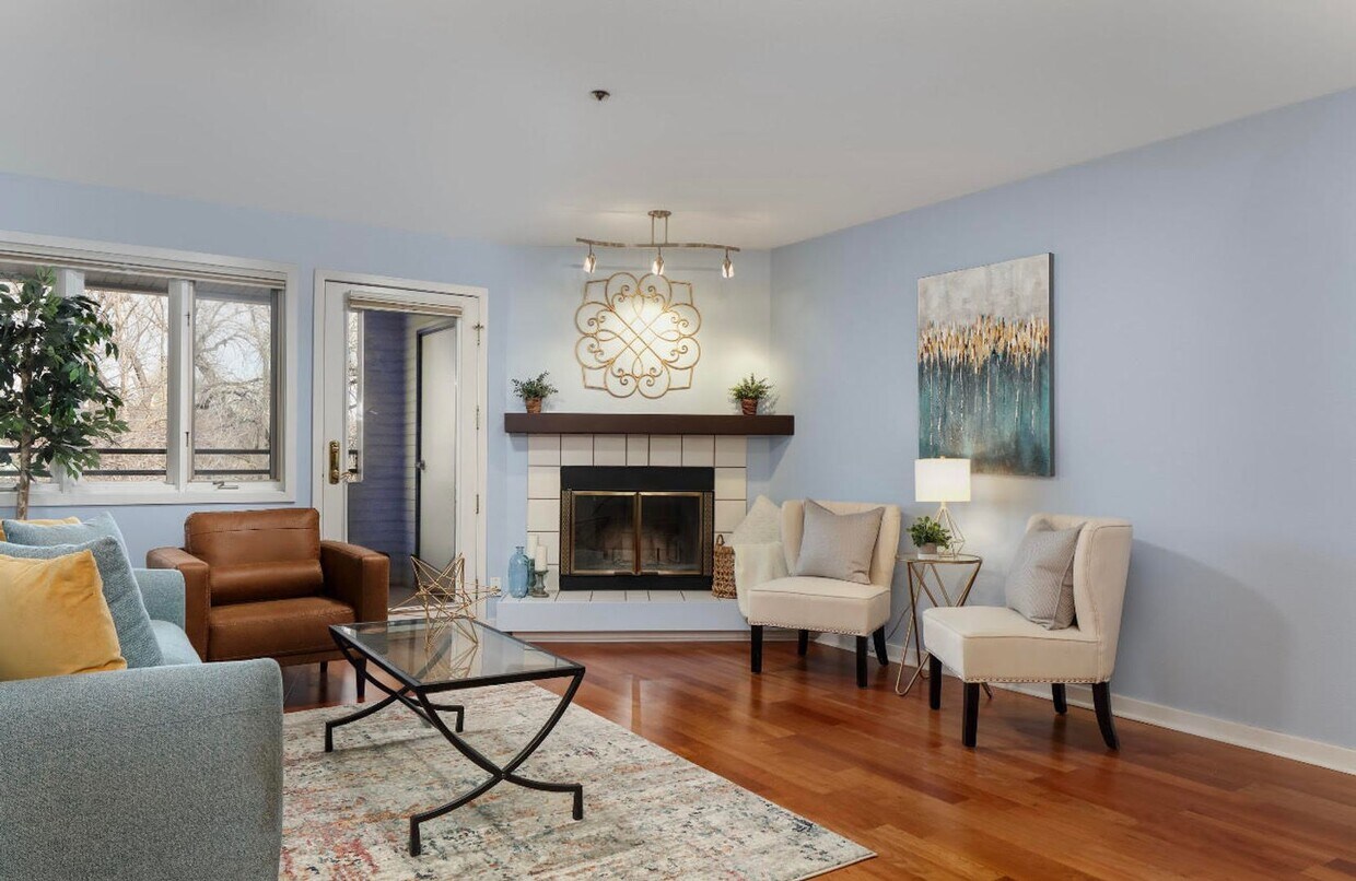 Primary Photo - Unbeatable West Boulder location overlooki...
