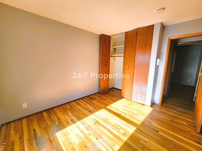 Foto del edificio - 3BD I 1BA + Bonus Room - Milwaukie, OR