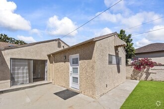 Building Photo - 8014 Denrock Ave