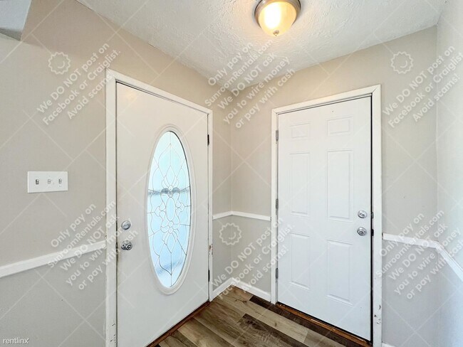 Foto del edificio - 3 br, 2 bath House - 28626 Lochlevan Ct