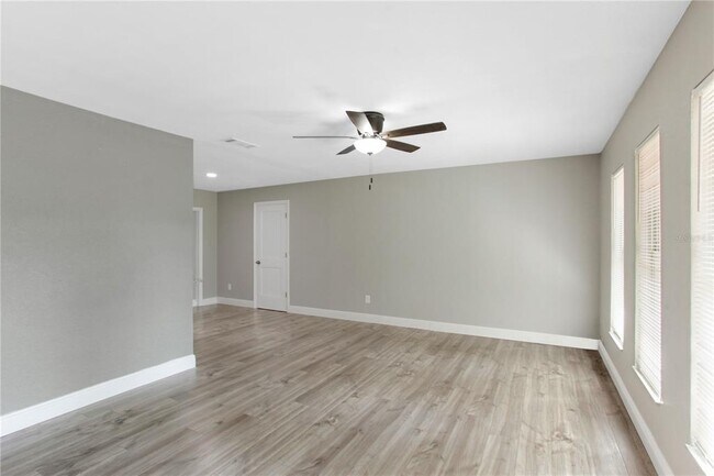 Foto del edificio - 1022 Norwood Dr