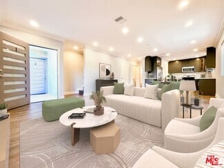 Building Photo - 7113 S La Cienega Blvd