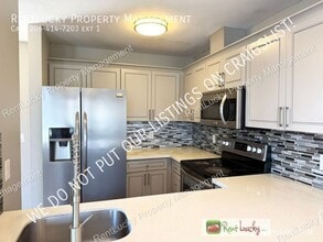 Building Photo - 3315 Claremont Ave S