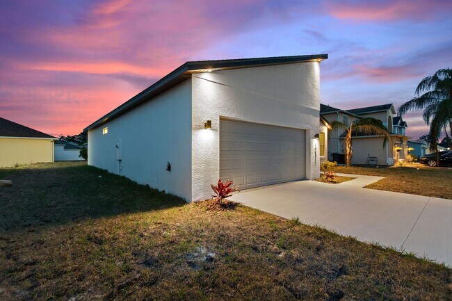 Building Photo - Deposit-Free! BRAND NEW HOME! Modern, ener...