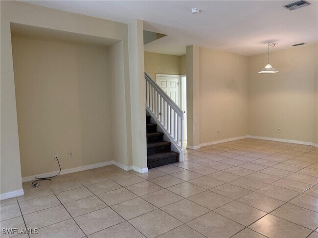 Foto del edificio - 9602 Roundstone Cir