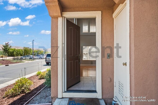 Building Photo - 350 Sutterwind Dr