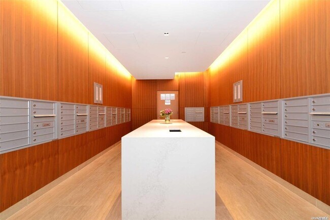 Foto del edificio - 13835 39th Ave