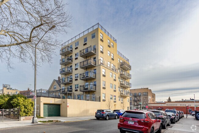 Foto del edificio - 2203 Clarendon Rd