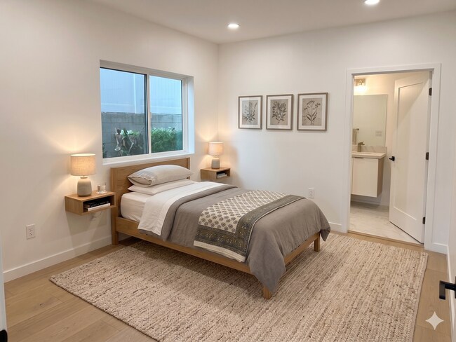 Foto del edificio - 1376 Edgecliffe Dr