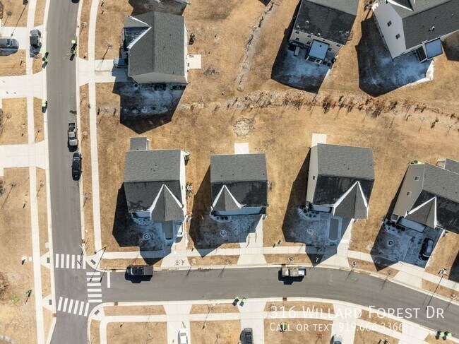 Foto del edificio - 316 Willard Frst Dr