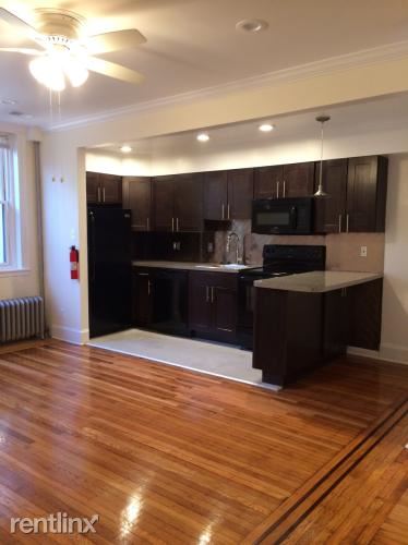 Primary Photo - 324 S 11th St