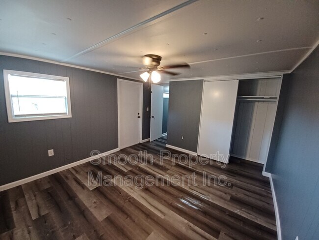 Foto del edificio - 191 E Oakfield Rd