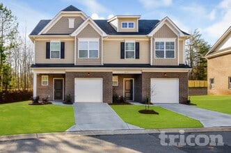 Building Photo - 2079 Aragon Lane