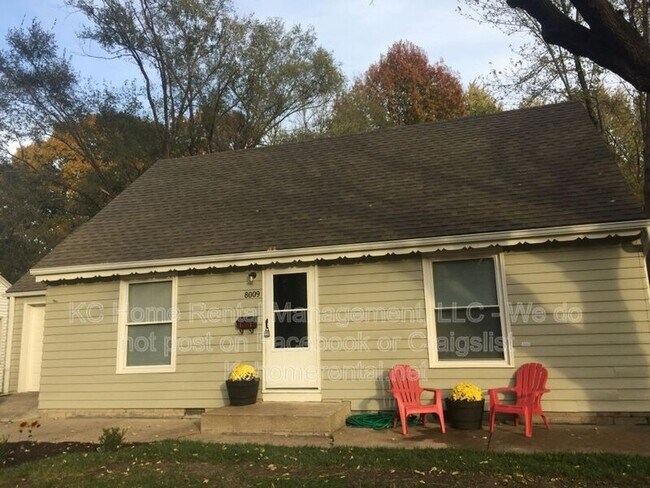 Foto del edificio - 8009 Summit St