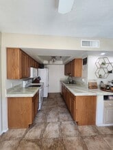 Building Photo - 1224 N 84th Pl