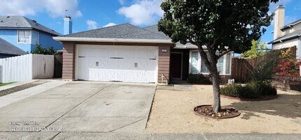 Building Photo - 234 Souza Wy
