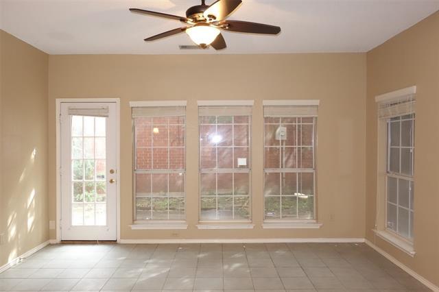 Building Photo - 577 Raintree Cir