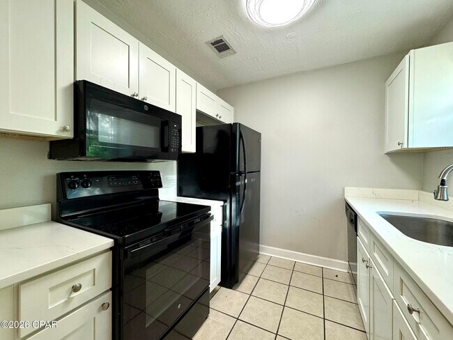 Foto del edificio - 2509 W 10th St