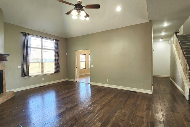 Building Photo - -NIXA- 5 bed 3 bath Home | TWO Large Maste...