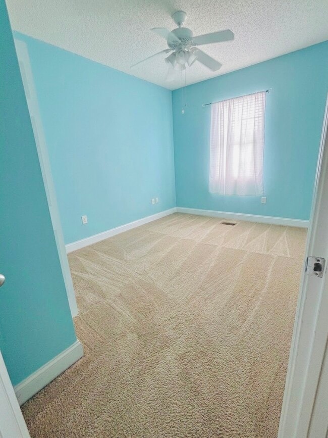 Available Bedroom - 4561 Great Oak Dr