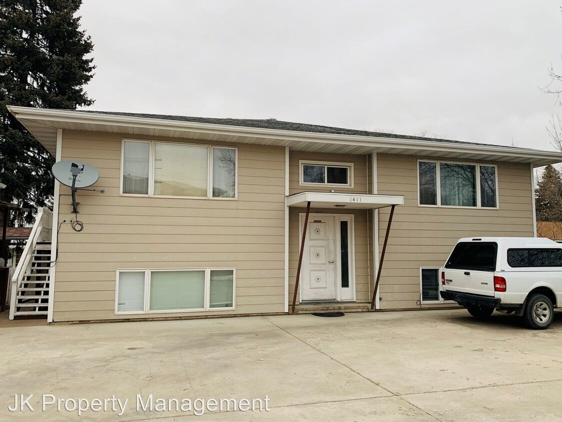 Primary Photo - 1411 6th Ave S