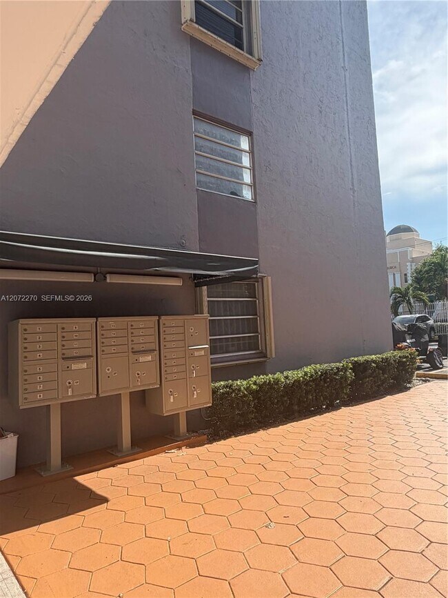 Foto del edificio - 1661 SW 3rd St